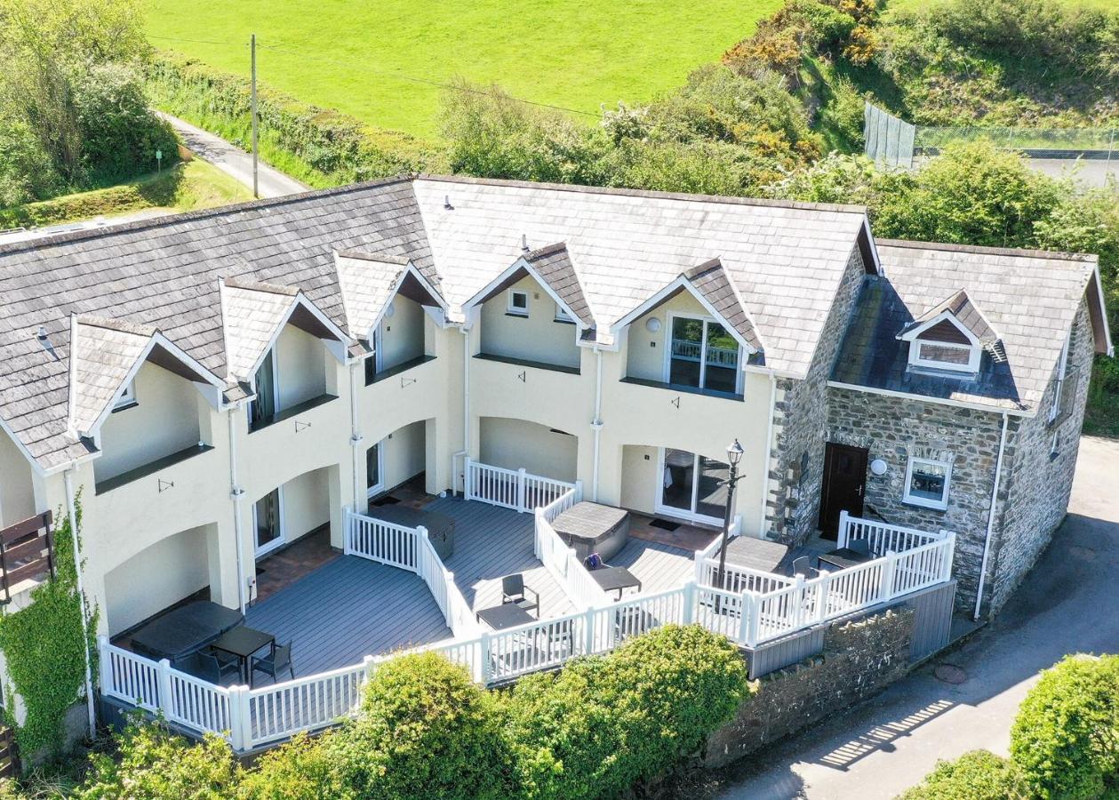 Gilfach Holiday Park Henfynyw Upper Exterior foto